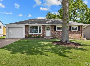 11124 Patsy Dr, Saint Louis, MO 63123