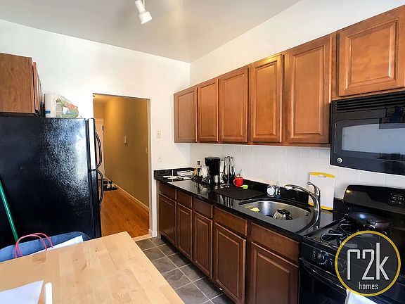 5th image of 2828 29th St #A7