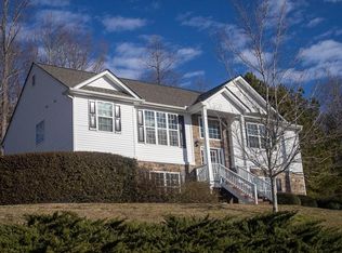 6706 Carriage Walk Ln, Flowery Branch, GA 30542