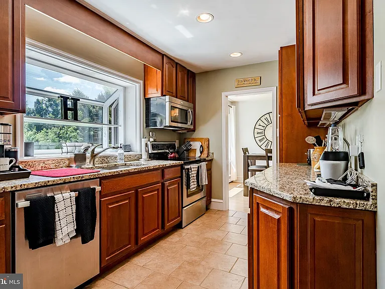 1538 Carmac Rd — Photo 20