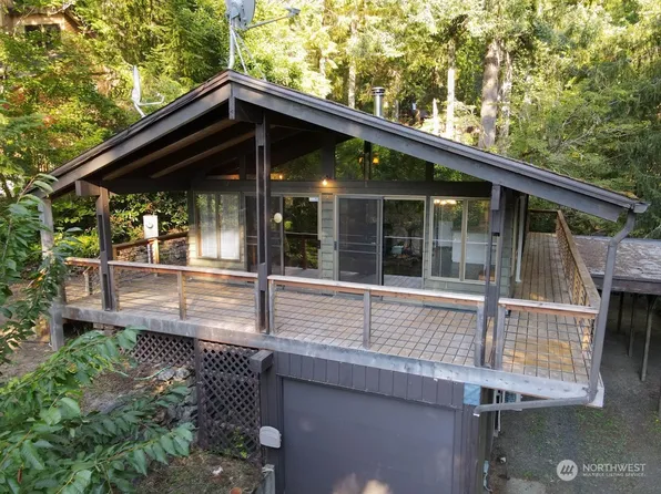 61 N Prospect Drive, Hoodsport, WA 98548