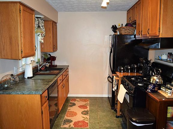 3rd image of 96 N Beverly Ave