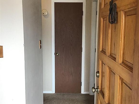 5th image of 905 49th Avenue Ct
