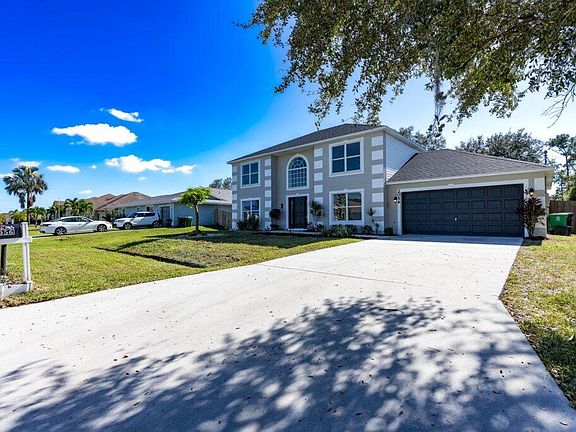 4th image of 2056 SW Grant Avenue