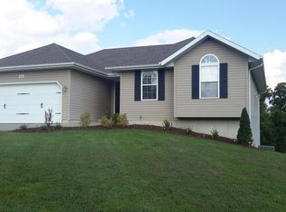 1894 S Canton Ave, Springfield, MO 65802