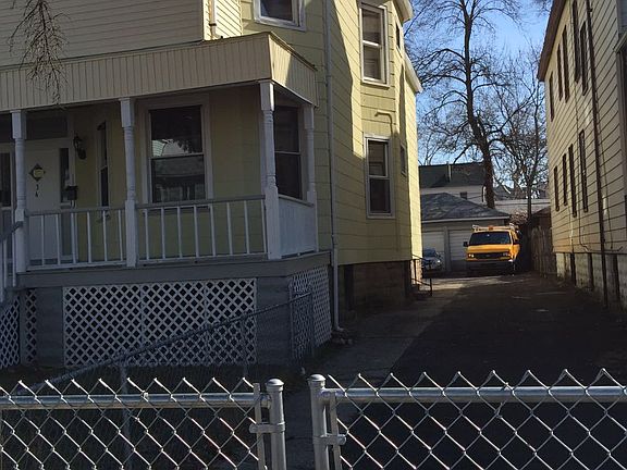 3rd image of 34 Eppirt St