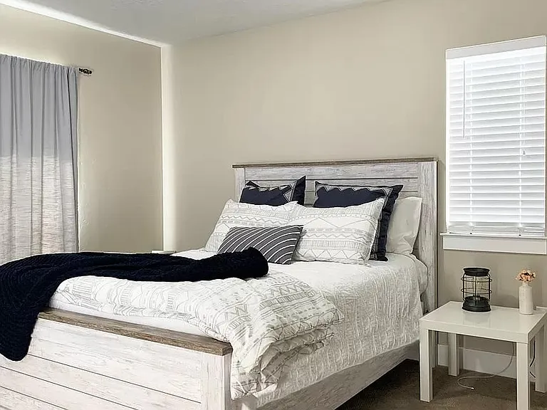 3222 W Manor View Dr — Photo 9