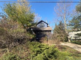 14880 Lakeside Rd, Lakeside, MI 49116