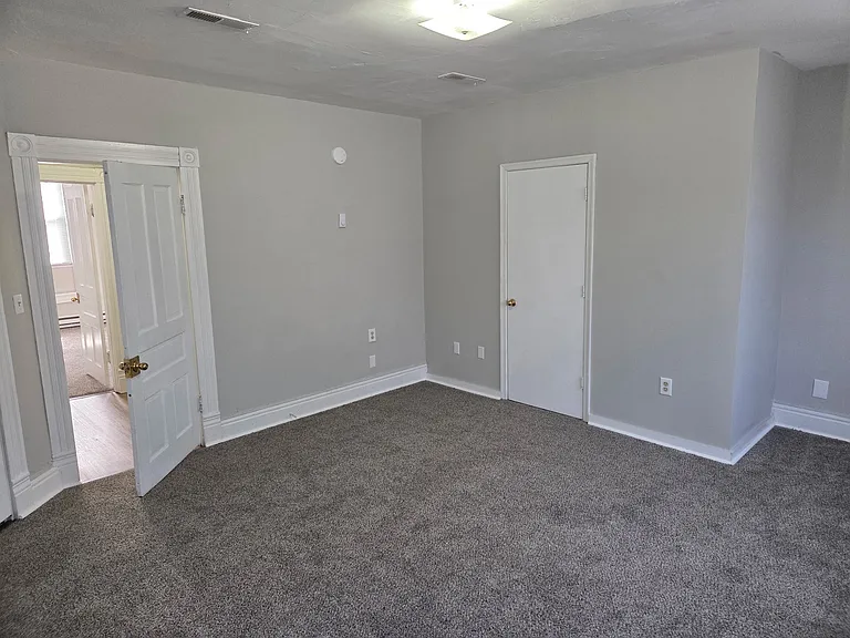 823B Pierce St #A — Photo 8