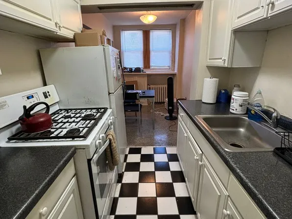 2634 Maryland, 2634 N Maryland Ave APT B, Milwaukee, WI 53211