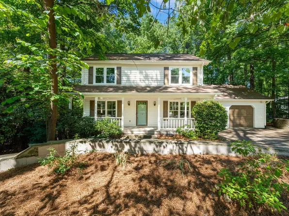 18 Strawberry Ridge Ln, Durham, NC 27713