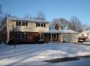2014 Michigan Ave, Sun Prairie, WI 53590