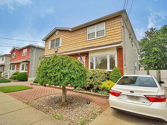 3rd image of 99 Leverett Ave