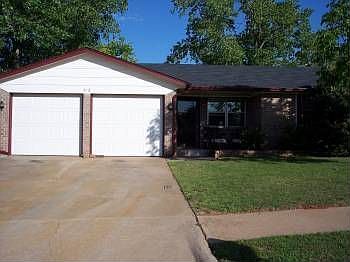 1st image of 512 Whispering Oaks Blvd