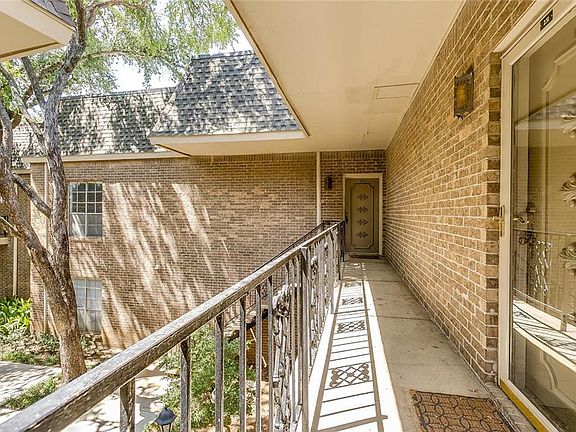 3rd image of 4420 Harlanwood Dr APT 231