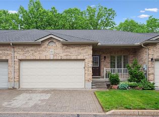 900 Doon Village Rd #10, Kitchener, ON N2P1A4