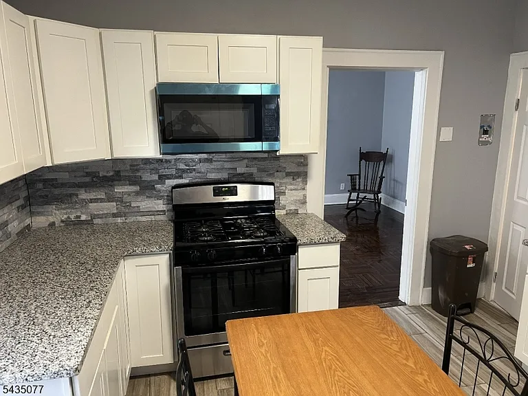 68 Wolf Pl #1 — Photo 10