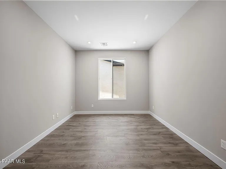 1318 Rockwood Dr — Photo 21