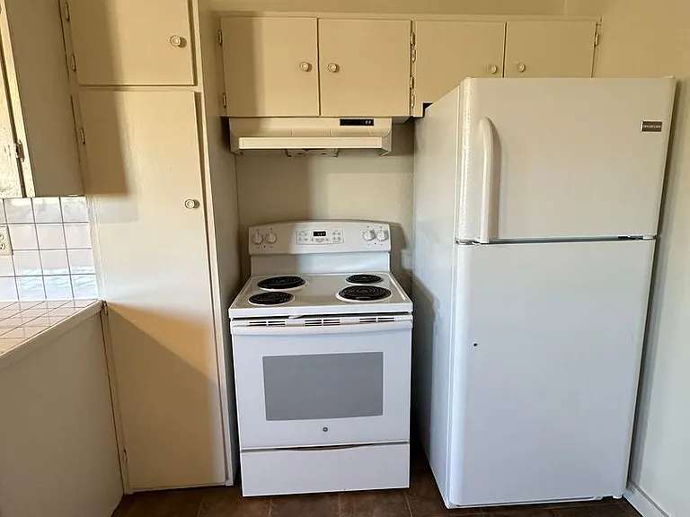 222 Jefferson St — Photo 3