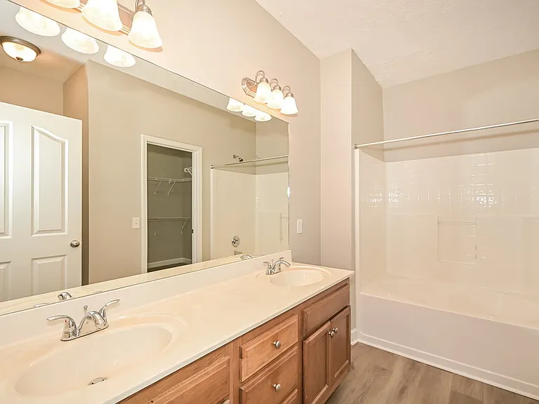 1448 Jeter Way — Photo 12