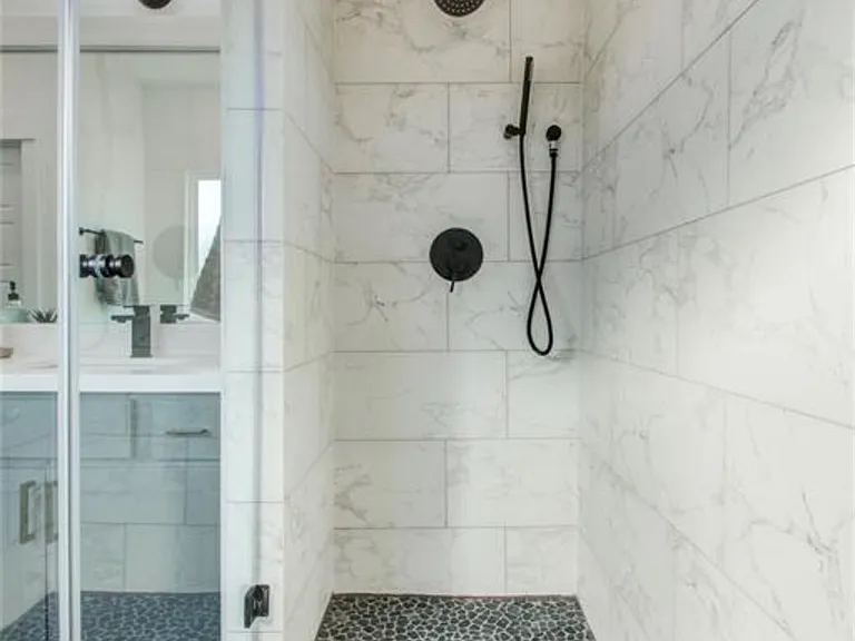 778 W Tidwell Rd #I — Photo 22