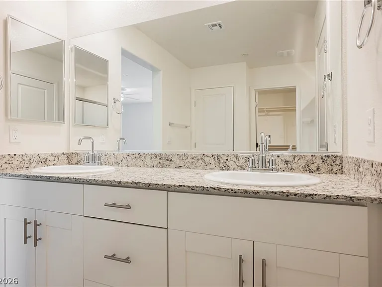 402 Larksong Ave — Photo 21