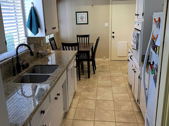 4th image of 7068 Wilshire Cir