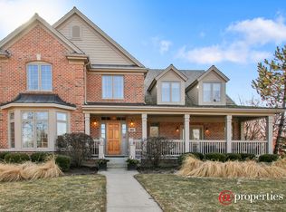 2883 Independence Ave, Glenview, IL 60026