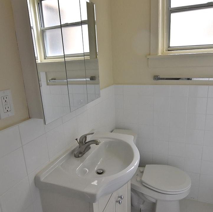 1st image of 336 Lombard St #1
