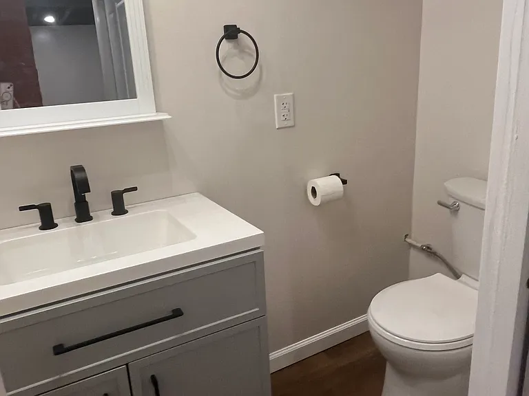7918 Roderick Dr — Photo 10
