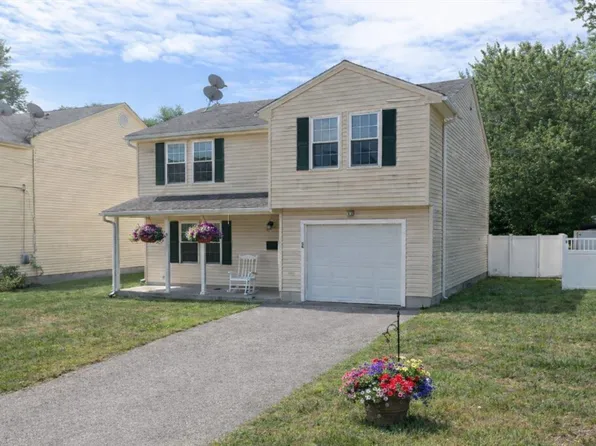 93 Hobson Ave, East Providence, RI 02914