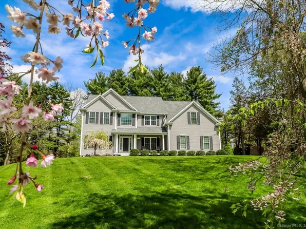 31 Great Hill Road, Newtown, CT 06470