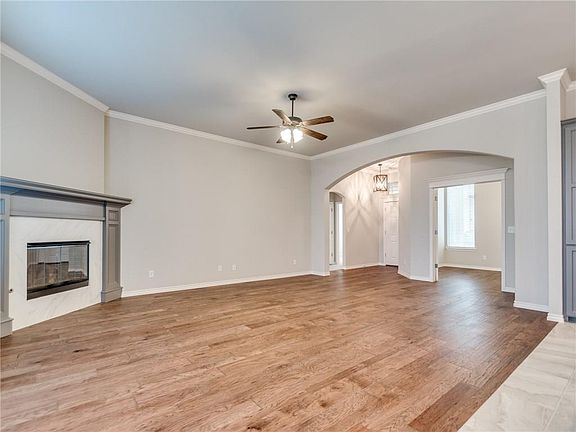 5th image of 1409 Auburn Cir