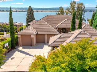 6019 SE Riverside Dr, Vancouver, WA 98661