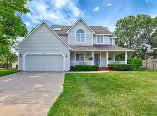8124 E Greenbriar Ct, Wichita, KS 67226