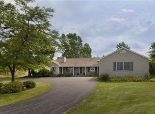 1032 Old Seneca Tpke, Skaneateles, NY 13152