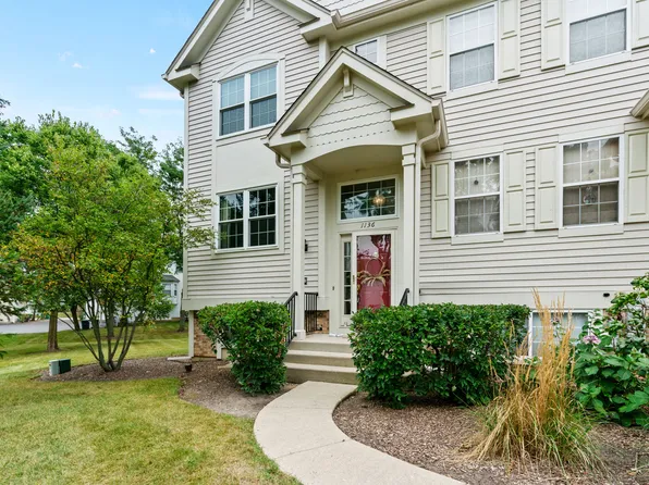 1136 Cambridge Dr, Grayslake, IL 60030
