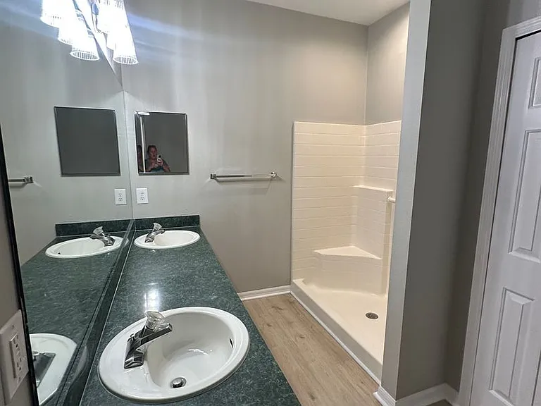 313 Heritage Estates Ln — Photo 5
