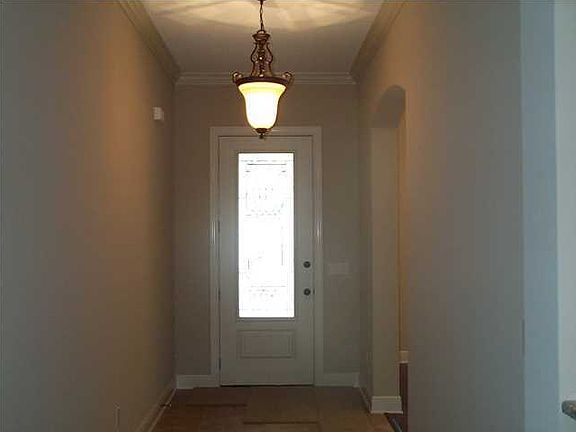 5th image of 34 Bay Dr