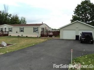 7 Peanut Dr, West Chazy, NY 12992