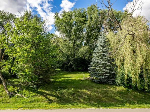 306 Briar Cliff St SW #101, Poplar Grove, IL 61065