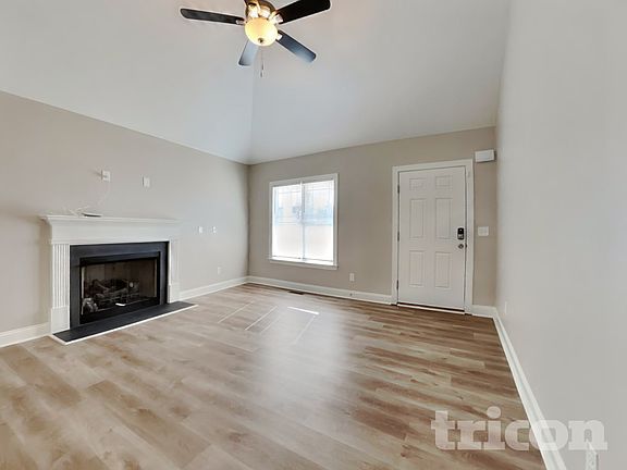 2nd image of 282 Oxfordshire Dr