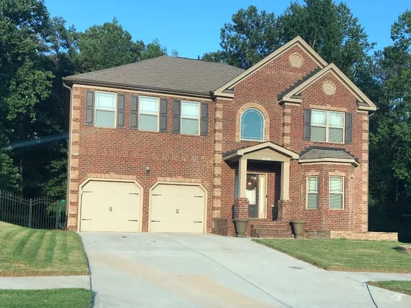 4206 W Flat Rock Dr, Lithonia, GA 30038
