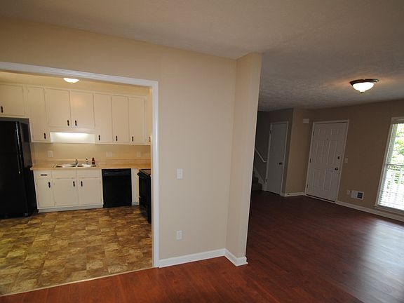 5th image of 1329 Millstream Trl