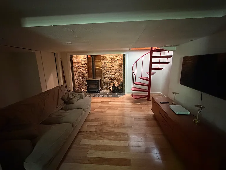 703 York Dr — Photo 9