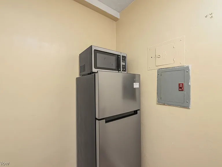 11720 Edgewater Dr #310 — Photo 11