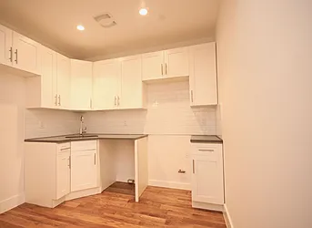 Rented by Makover Group Inc