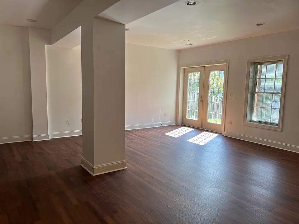 13042 Taverner Loop