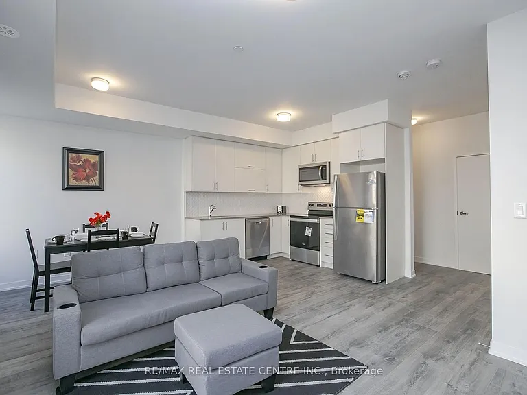 3556 Colonial Dr #4 — Photo 8