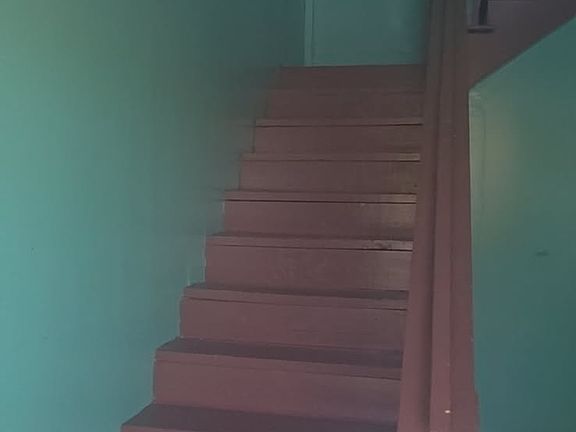 2nd image of 252 N Orchard Knob Ave